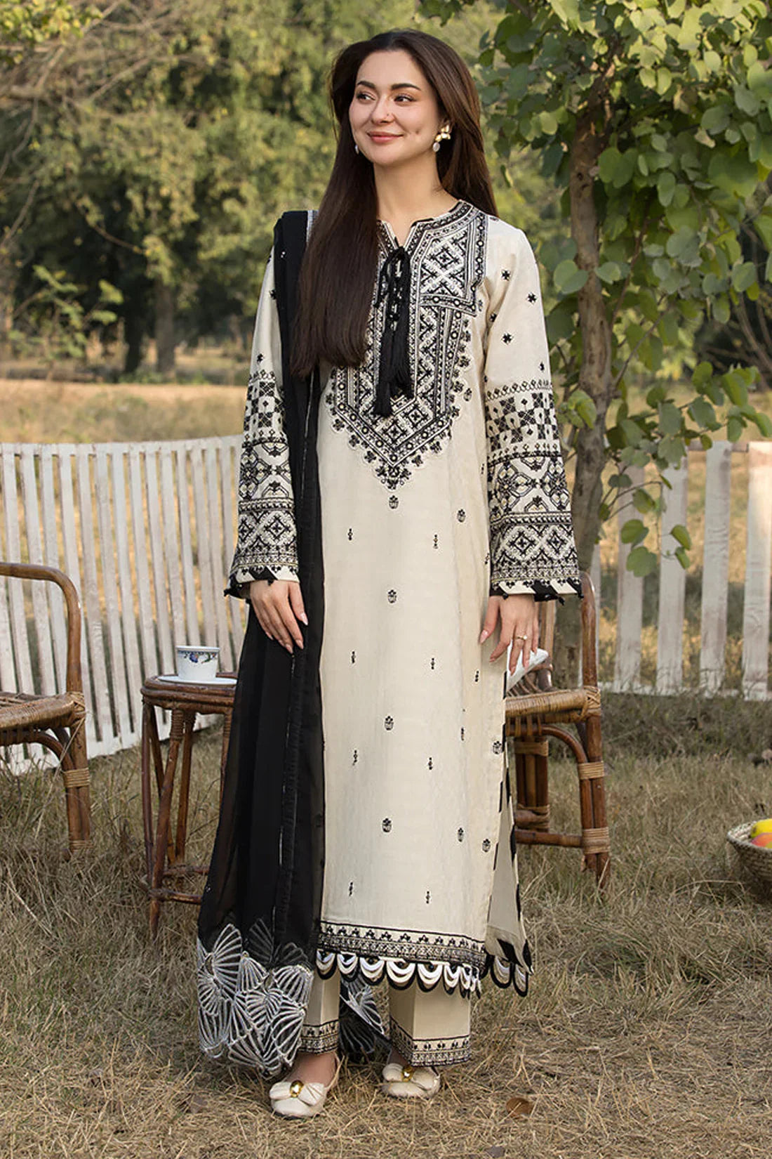ALLYS-3PC DHANAK EMBROIDERED SUIT SD-07